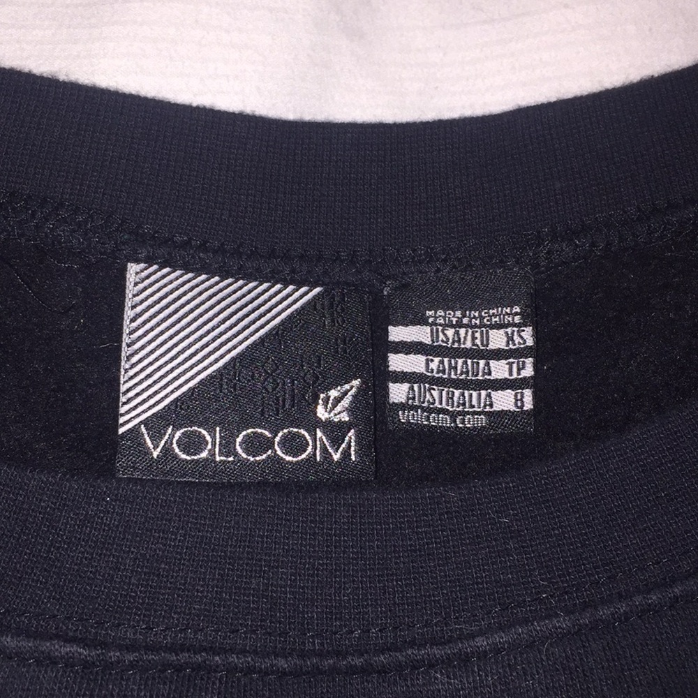 ✨VOLCOM CREW NECK✨ - Picture 3 of 5